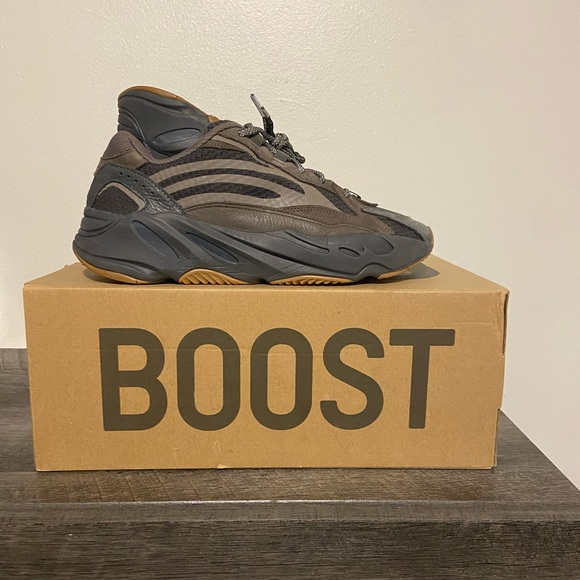 Yeezy Other - Yezzy 700 Geode